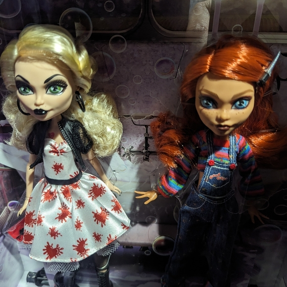 Monster High Chucky and Tiffany Skullector Dolls - Picture 3 of 3